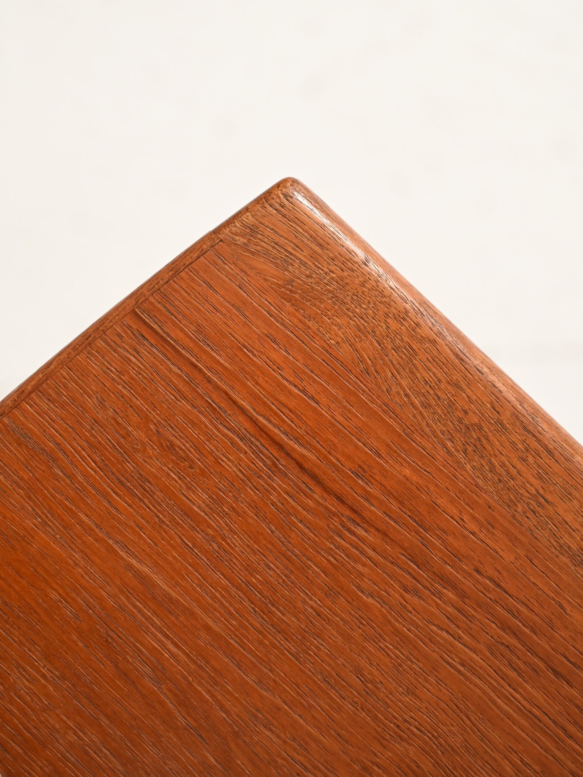 Coffee table vintage in teak 4