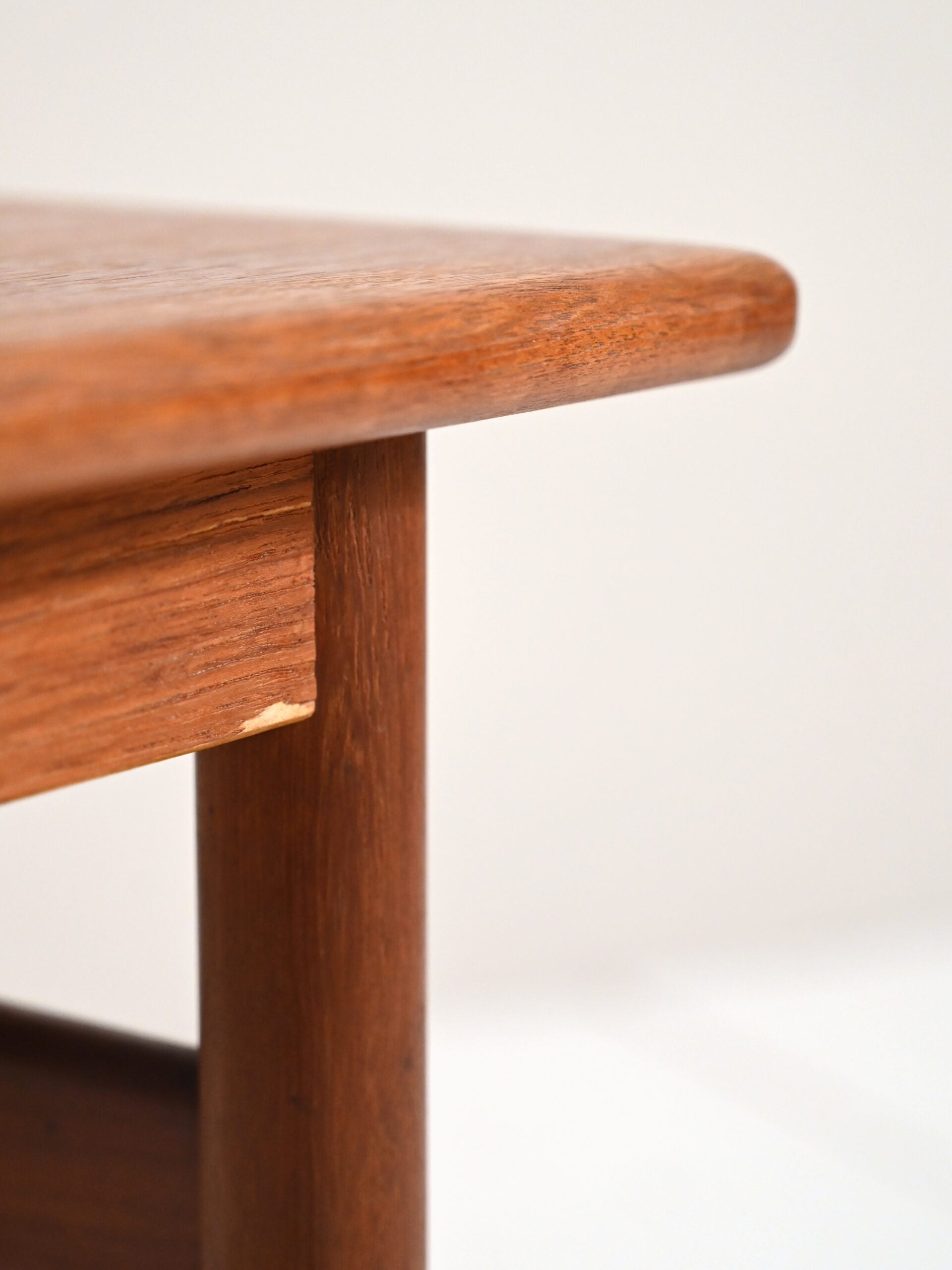 Coffee table vintage in teak 5