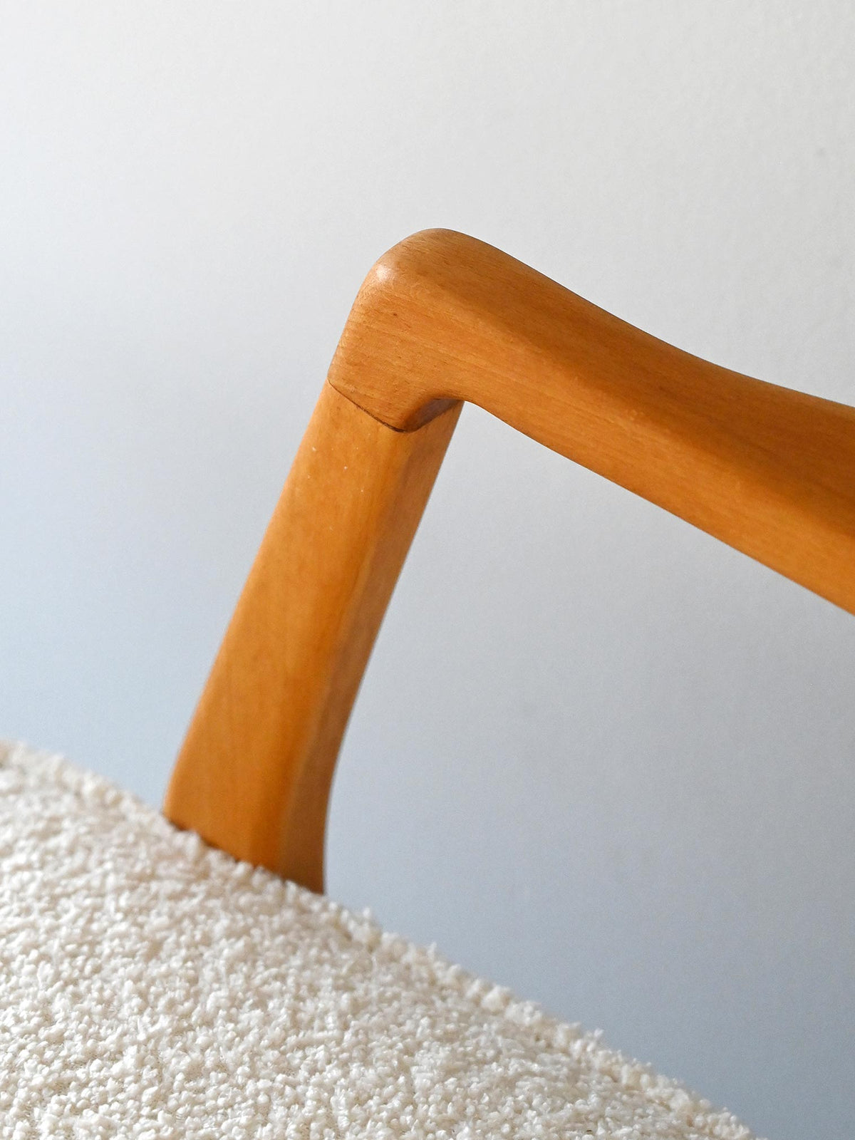 Divano scandinavo vintage con tessuto bouclé