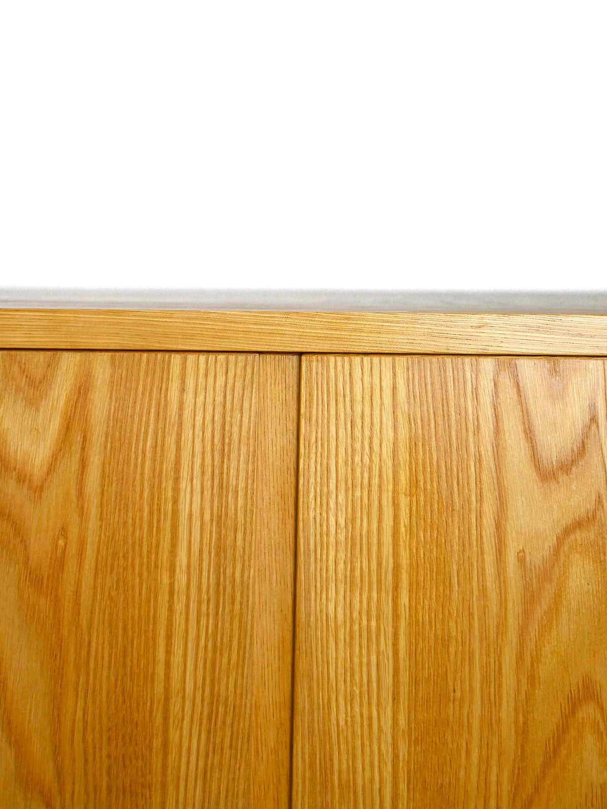 Mobile credenza vintage con doppia anta
