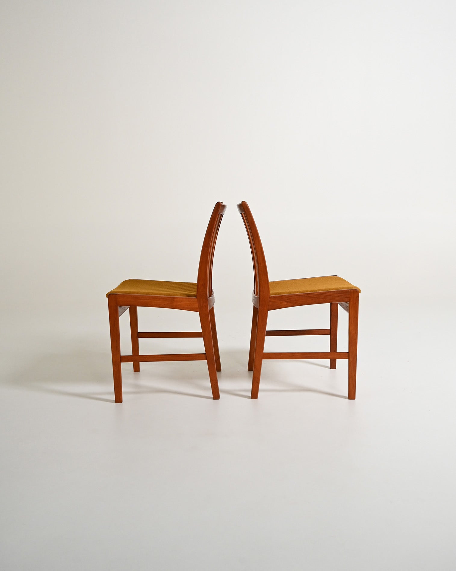 Set di 4 sedie in teak, Scandinavia, anni '60