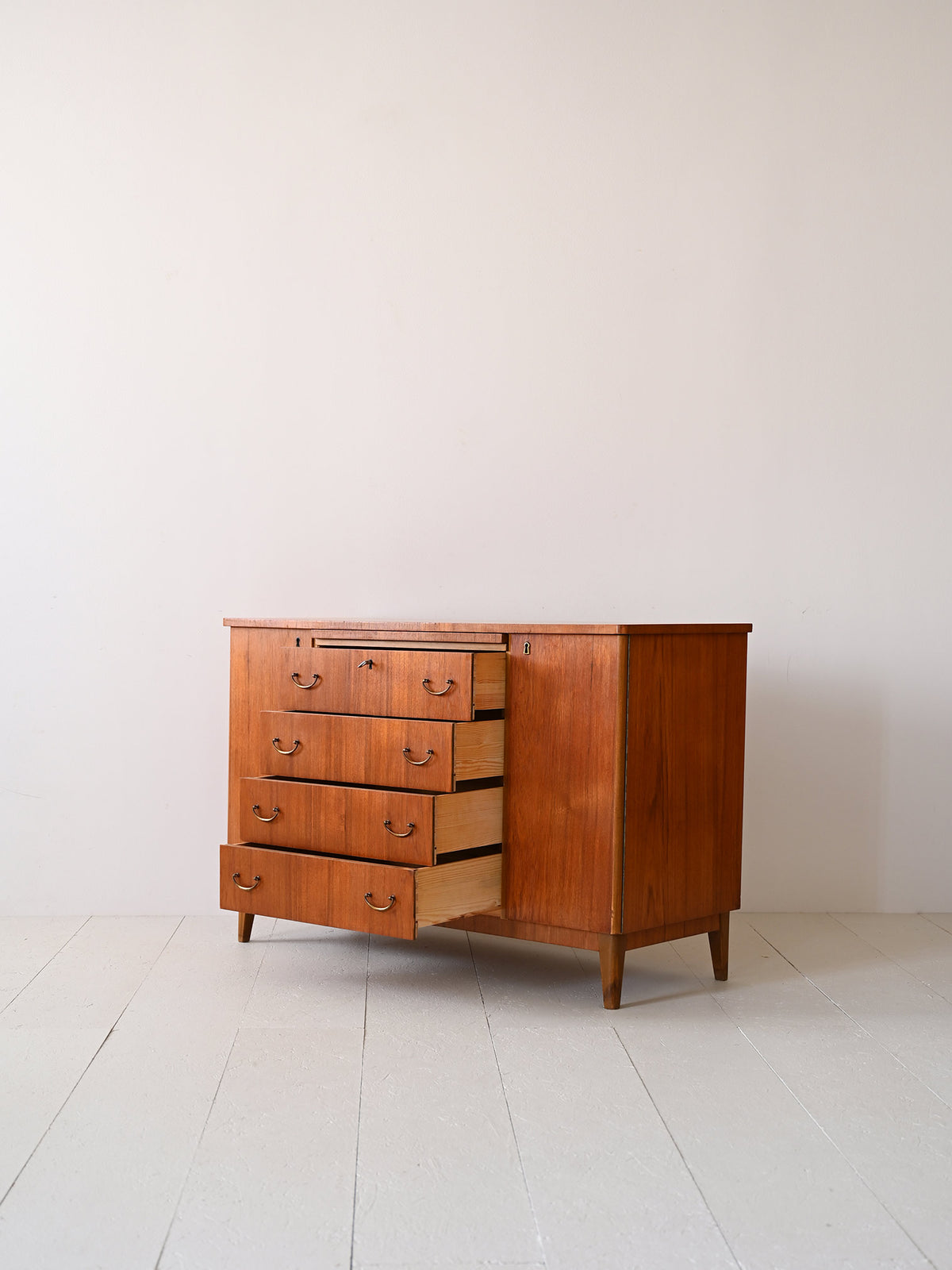 Highboard nordico anni ‘50