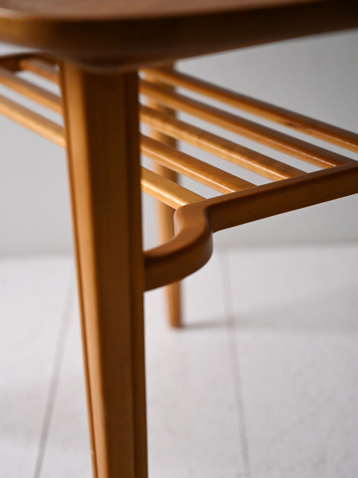 Coffee table scandinavo anni ’60 in frassino