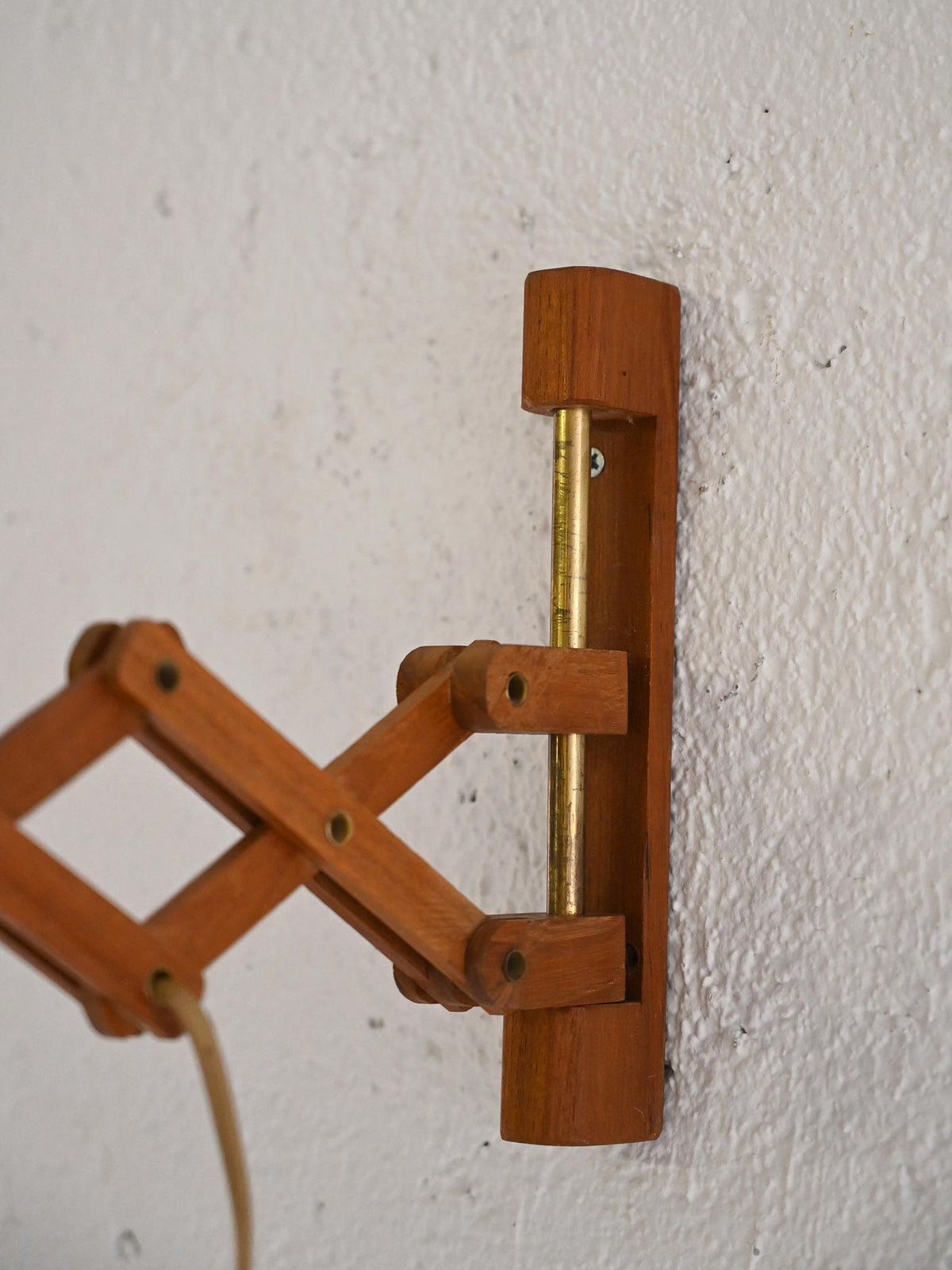 Lampada vintage con braccio