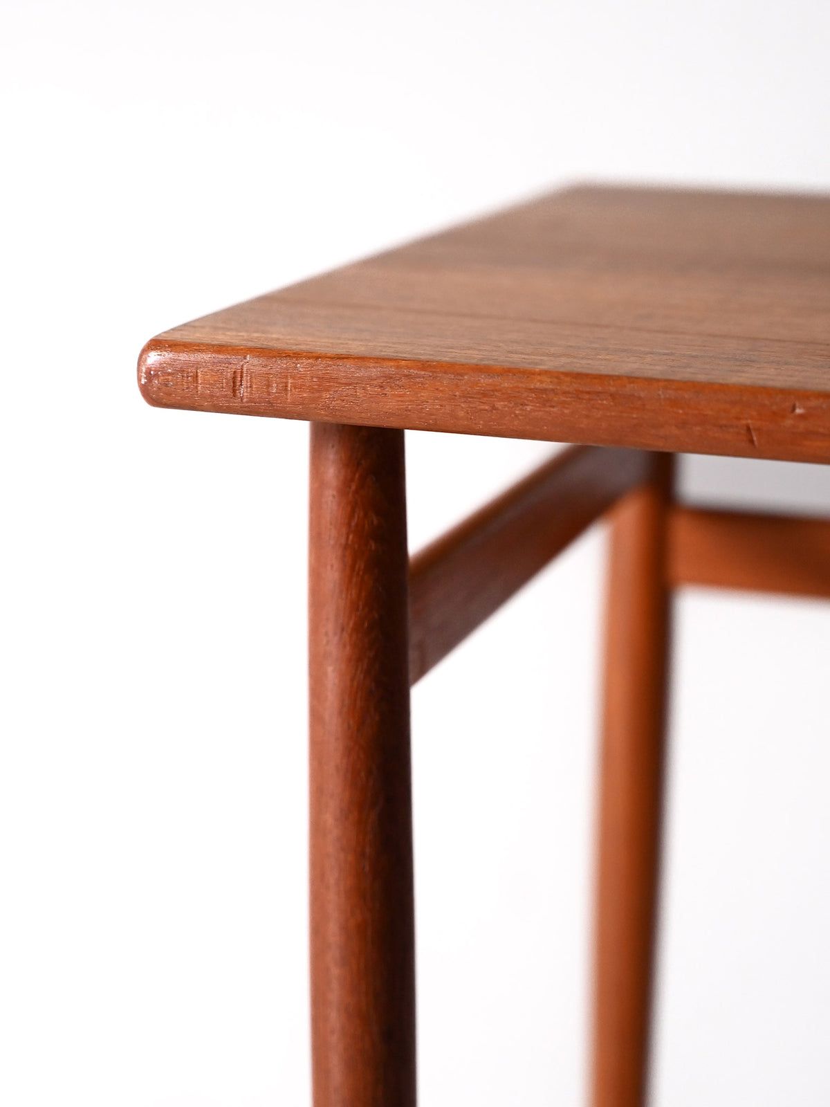 Tavolino vintage scandinavo in teak