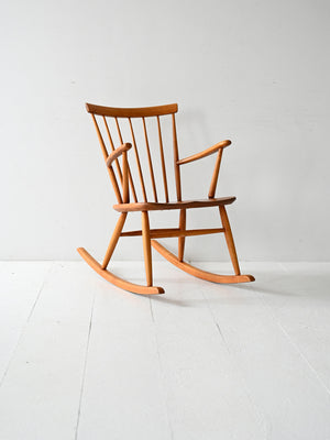 Sedia a dondolo scandinava anni 50/60 in faggio e teak 1