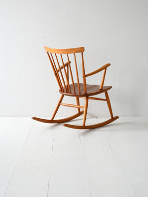 Sedia a dondolo scandinava anni 50/60 in faggio e teak 2