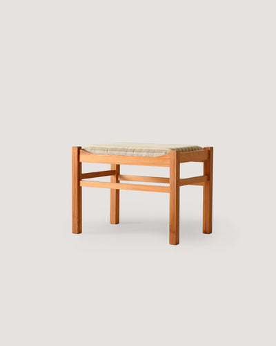 Sgabello poggiapiedi scandinavo in rovere