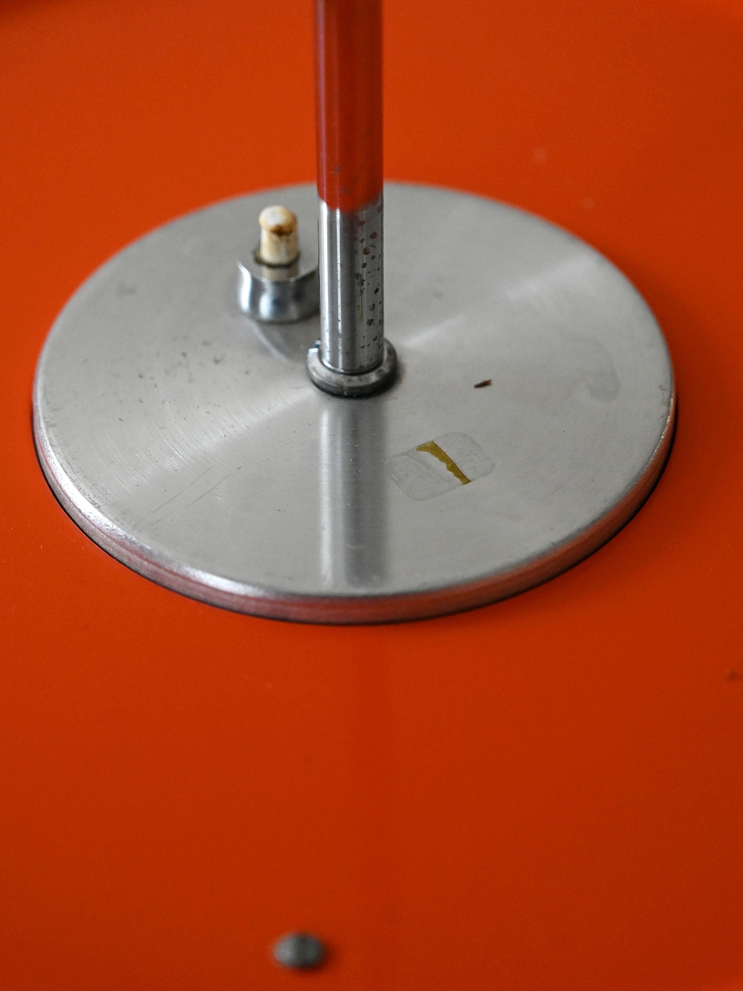 Lampadario rosso “Bumlingen” di Anders Pehrson 6