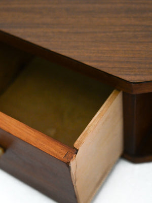Comodino da parete scandinavo in mogano con pomelli in bachelite 6