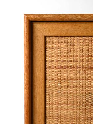 Cabinet scandinavo in rovere con ante in rattan 6