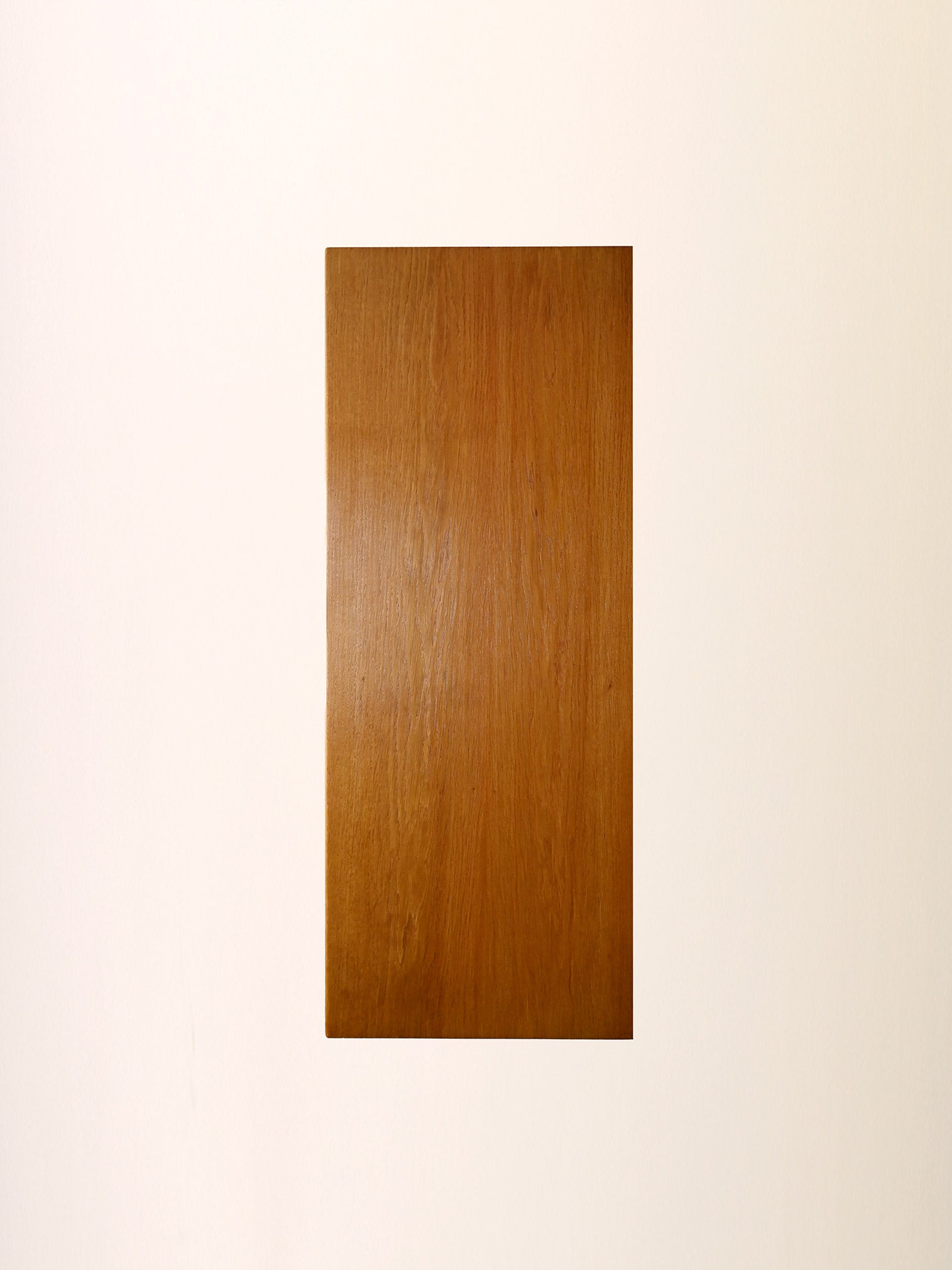 Cabinet scandinavo in rovere con ante in rattan 11