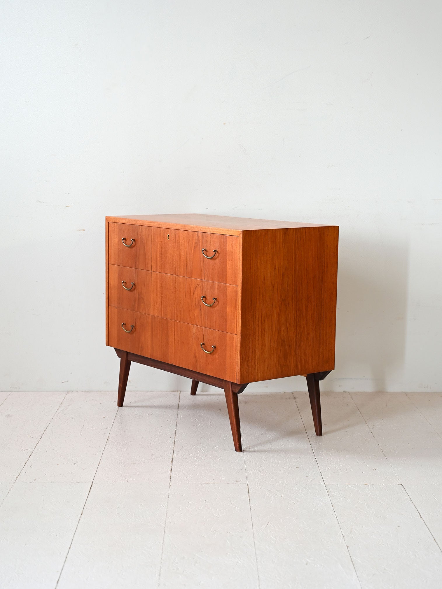 Cassettiera scandinava in teak 3