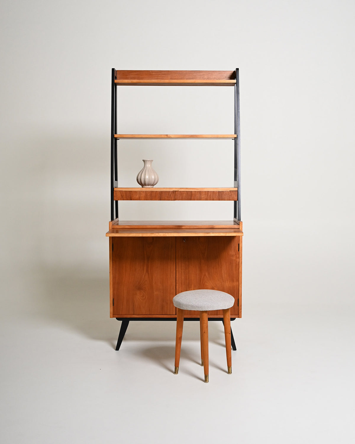 Libreria scandinava in teak con scrivania estraibile, anni '60