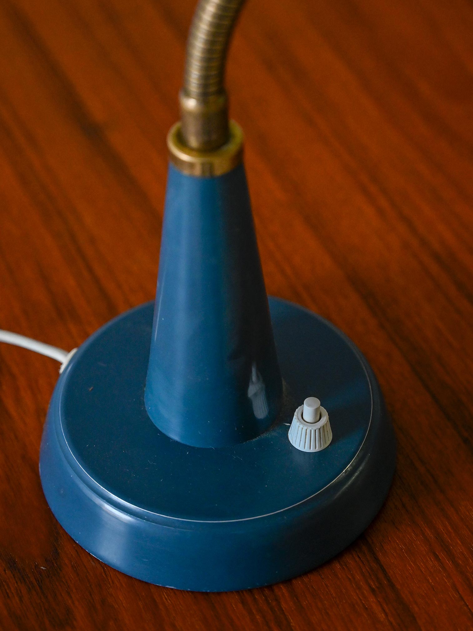 Lampada da tavolo scandinava vintage di Gemi 5