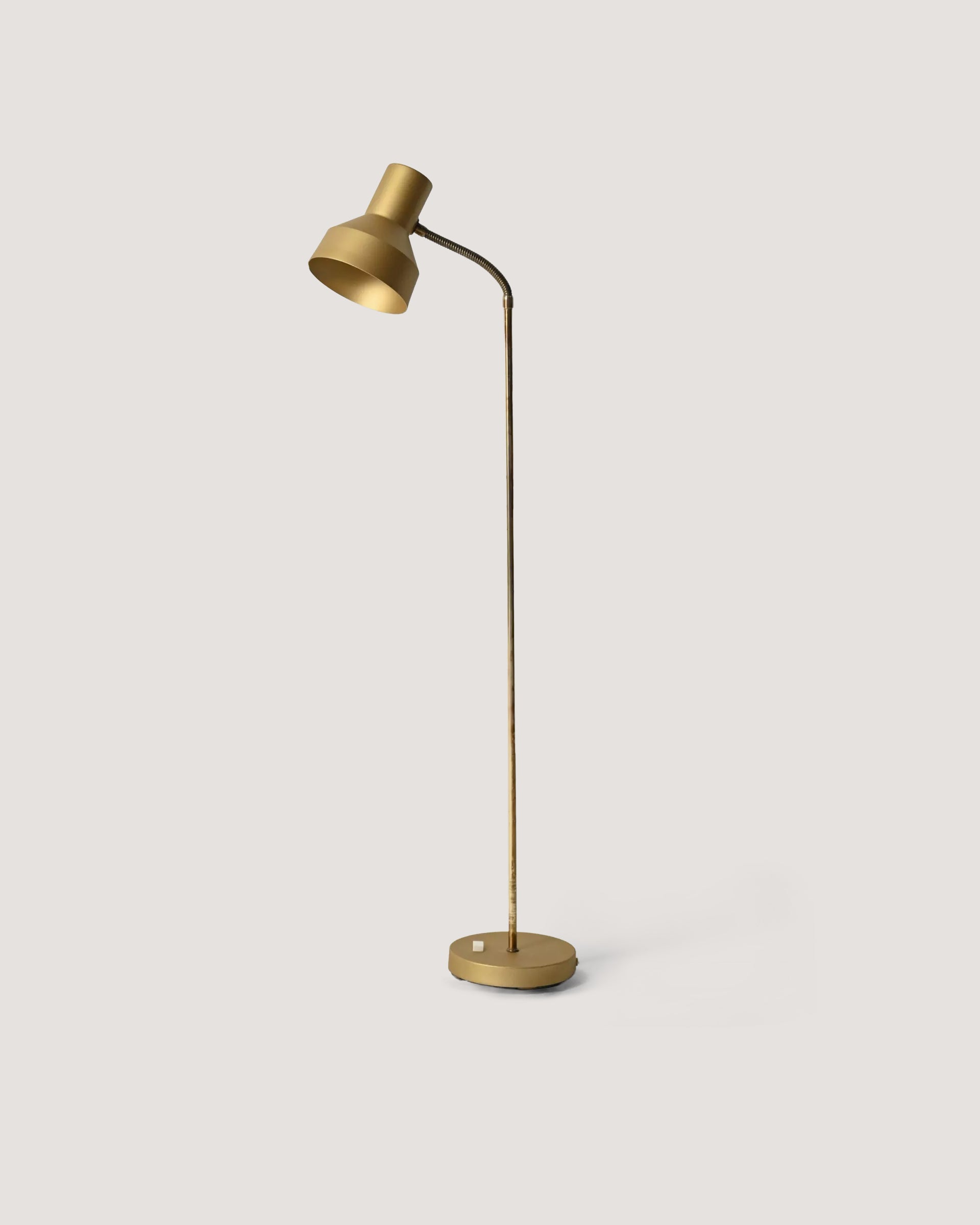 Lampada da terra scandinava in ottone e metallo cromato, anni 60/70
