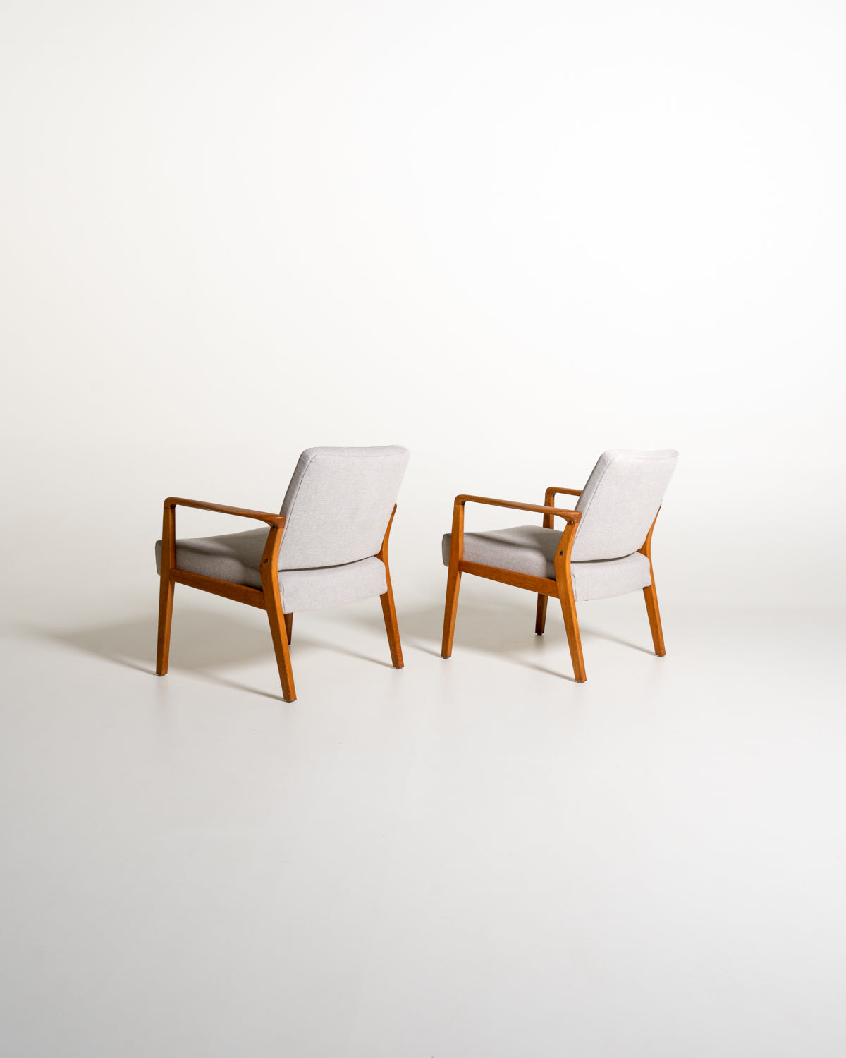 Coppia di poltrone scandinave in rovere, anni ’60