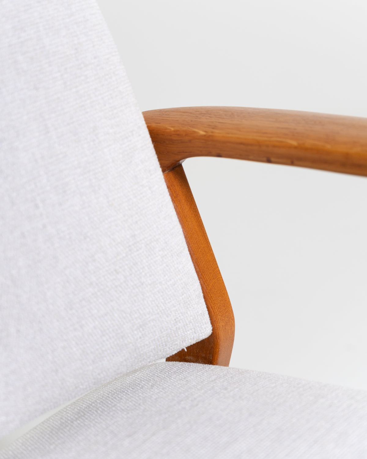 Coppia di poltrone scandinave in rovere, anni ’60