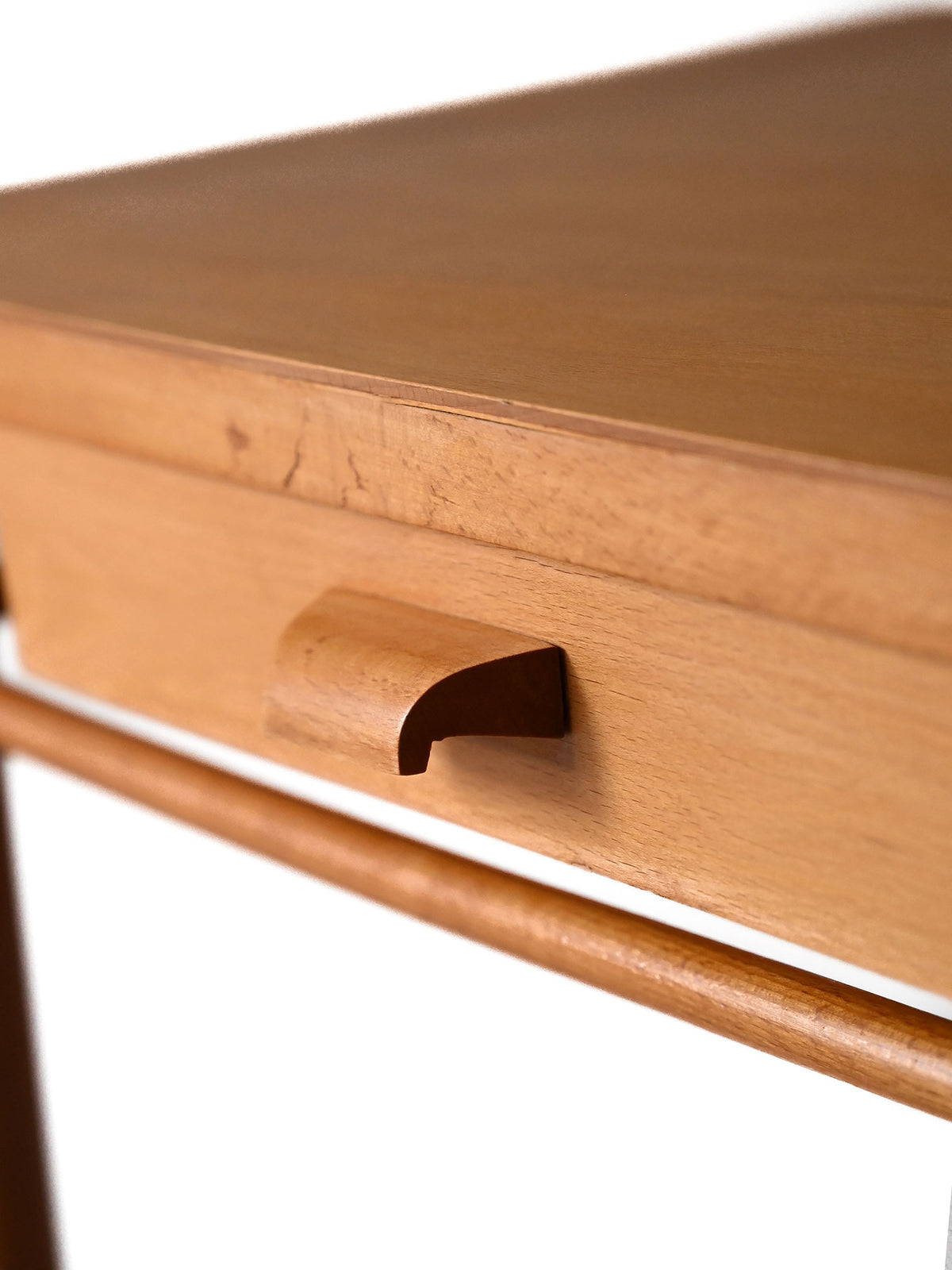 Comodino scandinavo anni ’60 in legno di faggio