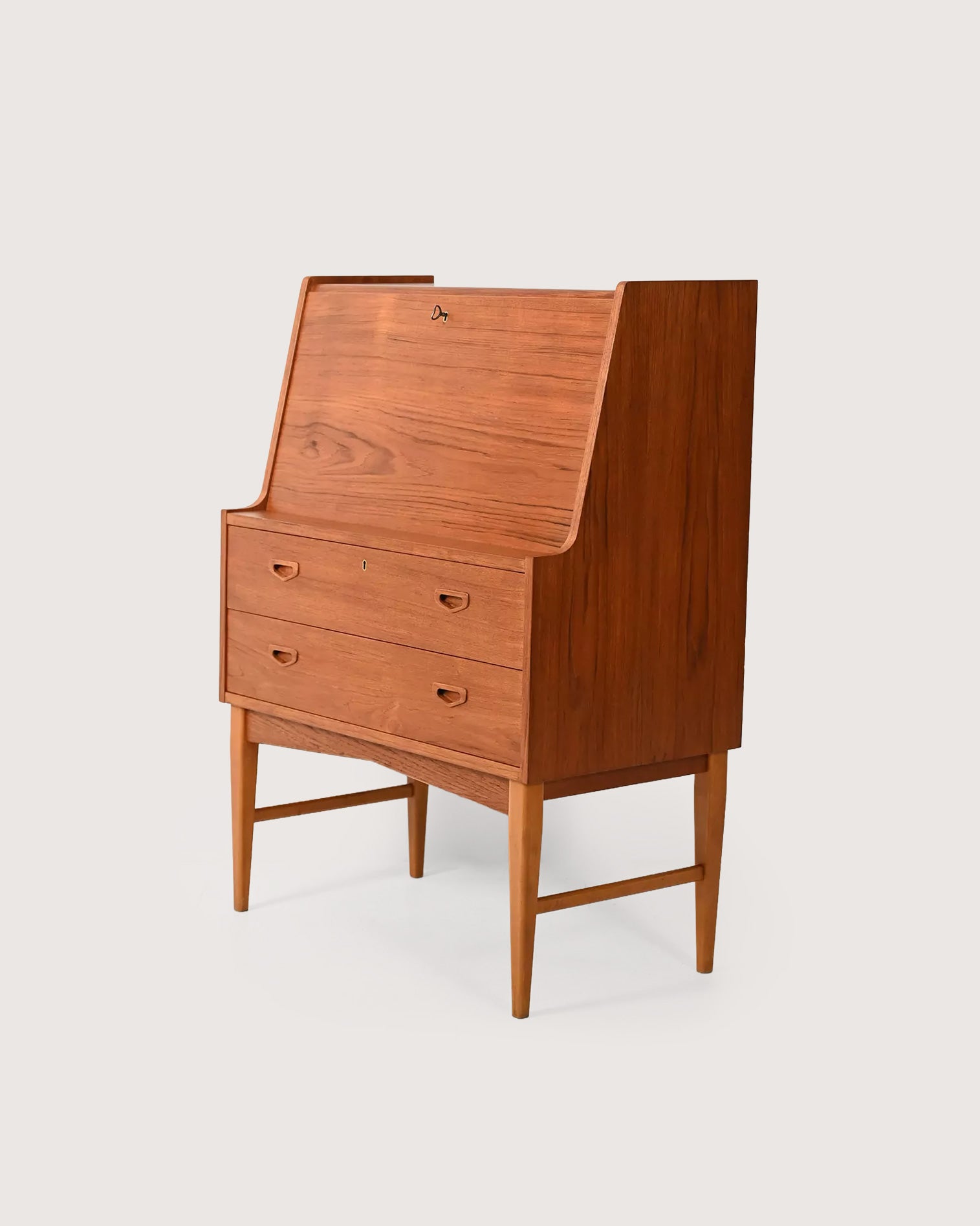 Secretaire scandinavo con specchio nascosto, anni ’60