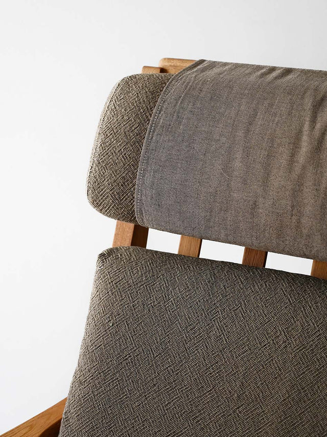Poltrona GE 375 di Hans Wegner per Getama