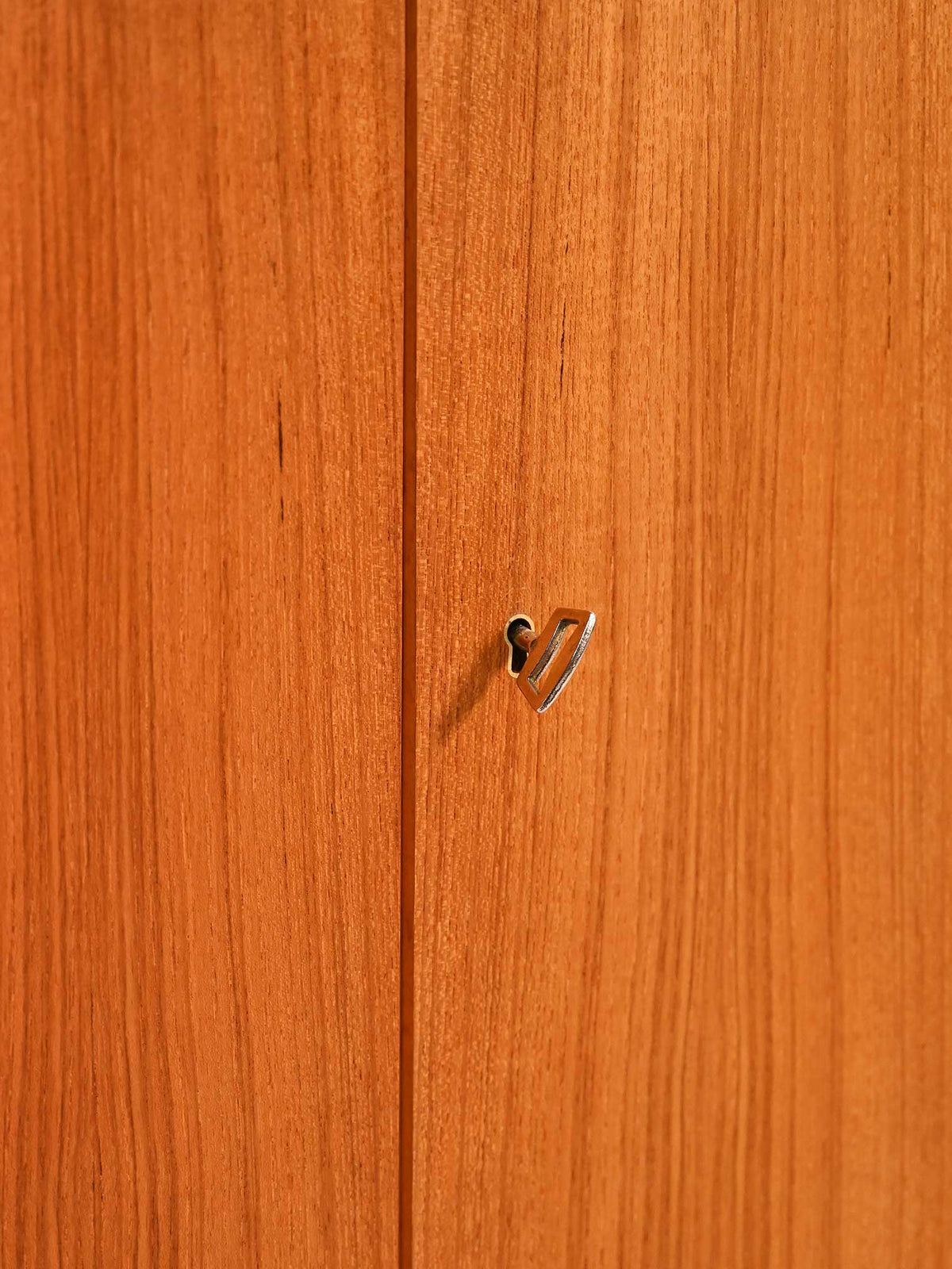 Cabinet vintage nord europea in teak, anni ’50–’60