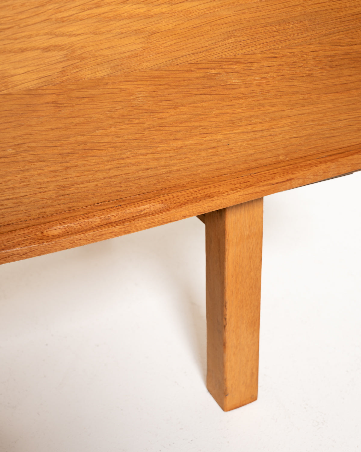 Sideboard compatto di Kinnarps in rovere, Svezia