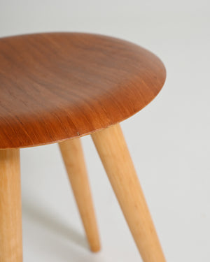 Sgabello scandinavo con seduta rotonda, anni '50/'60