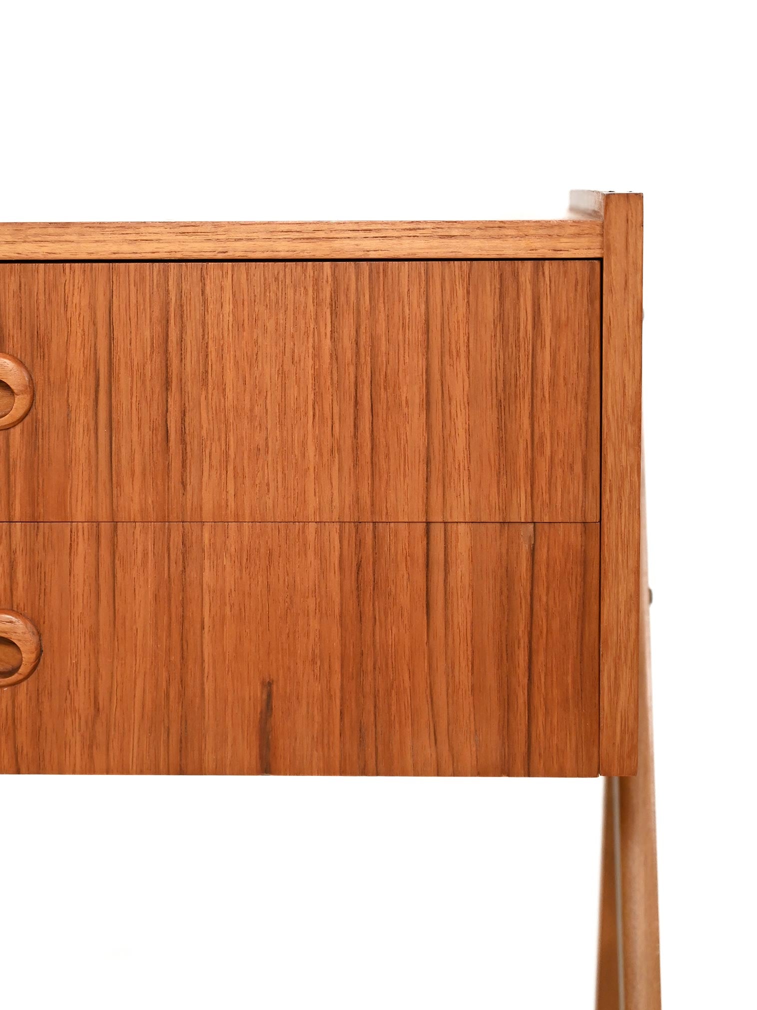 Comodino scandinavo in teak con due cassetti, anni Sessanta 5