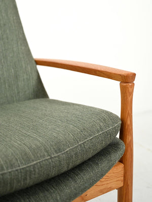 Poltrona scandinava in rovere e lana verde salvia 7