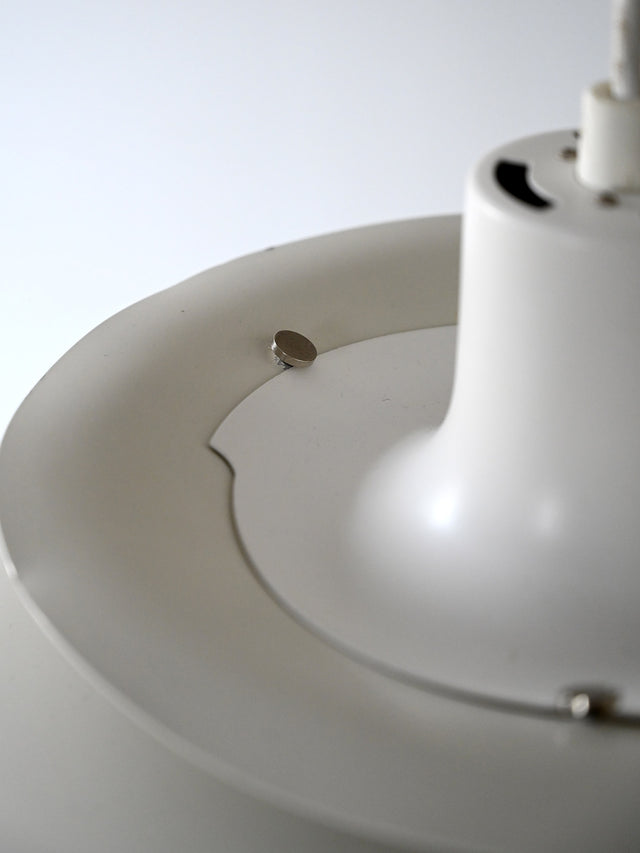 Lampada a sospensione ‘PH5’ di Poul Henningsen per Louis Poulsen