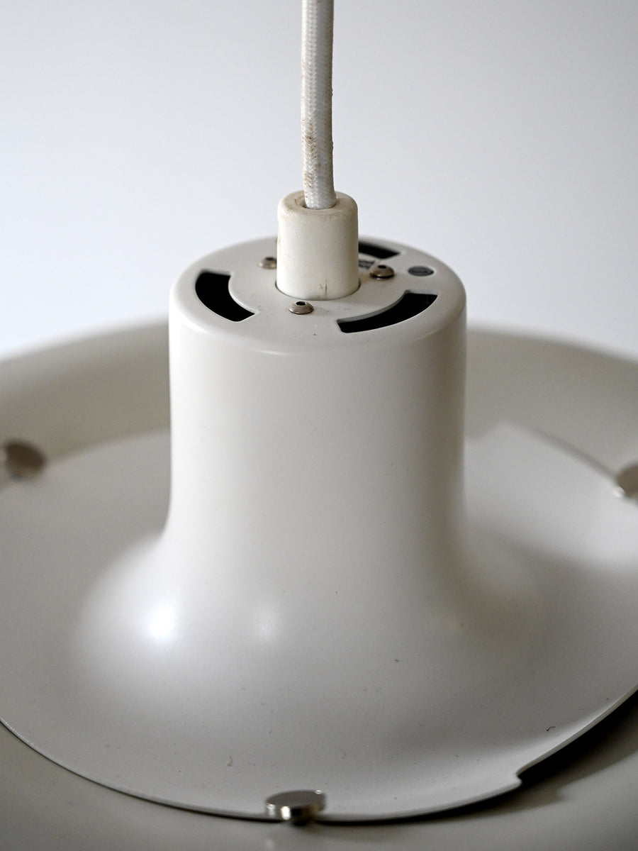 Lampada a sospensione ‘PH5’ di Poul Henningsen per Louis Poulsen