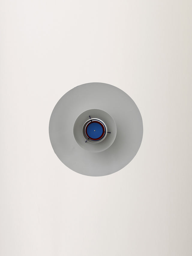 Lampada a sospensione ‘PH5’ di Poul Henningsen per Louis Poulsen