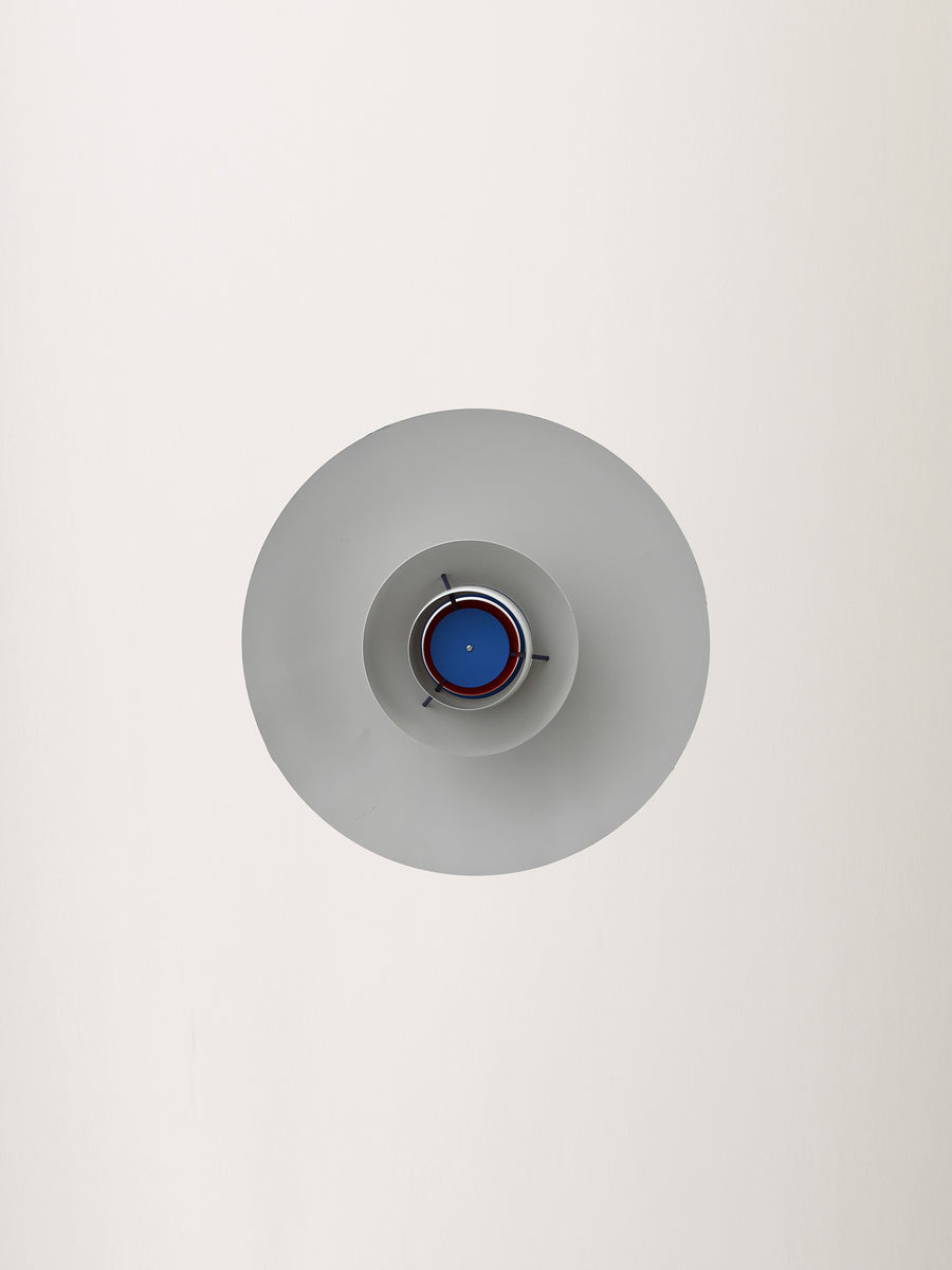 Lampada a sospensione ‘PH5’ di Poul Henningsen per Louis Poulsen