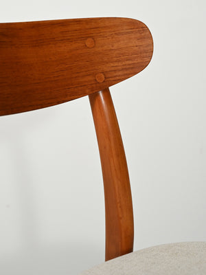 Coppia di sedie scandinave vintage con schienale a mezzaluna 8