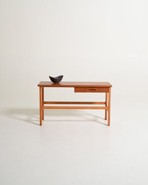 Tavolino scandinavo con cassetto, anni '60