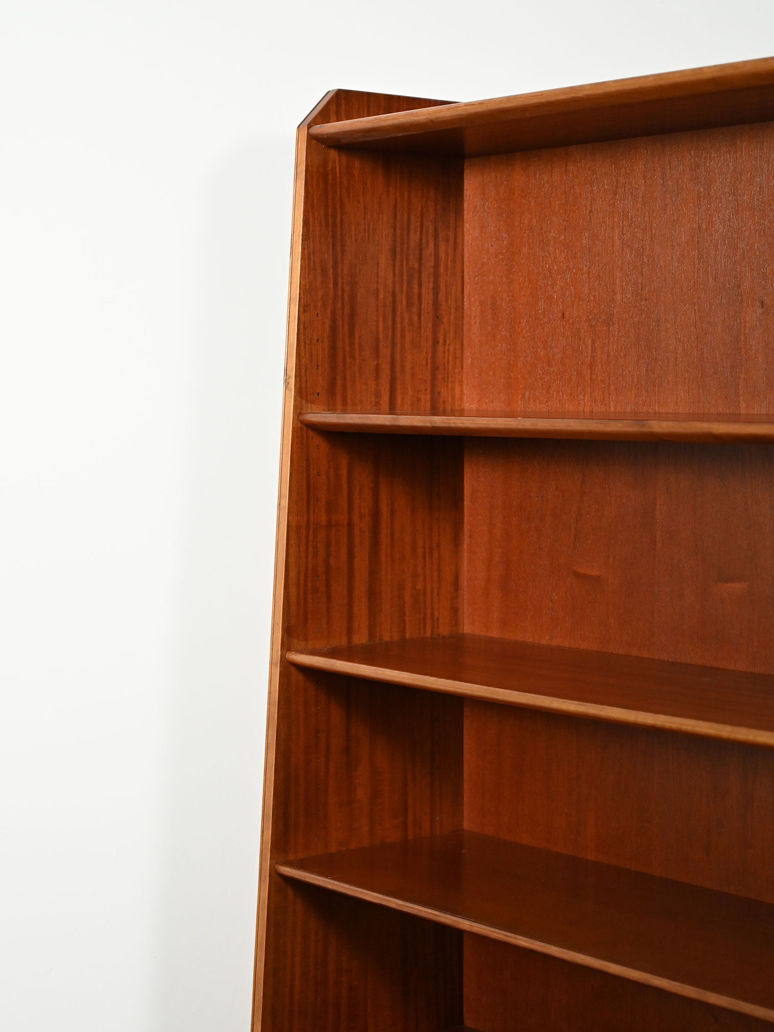 Libreria vintage di Bodafors con scrittoio estraibile 5