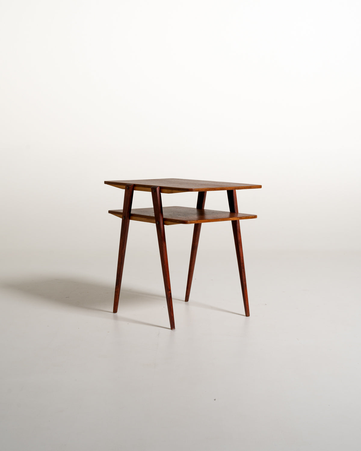 Tavolino a due livelli in teak e mogano, anni ’50