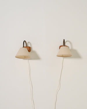 Coppia di applique in legno e ottone scandinave, anni '50