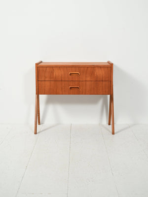 Comodino scandinavo in teak con due cassetti, anni Sessanta 1