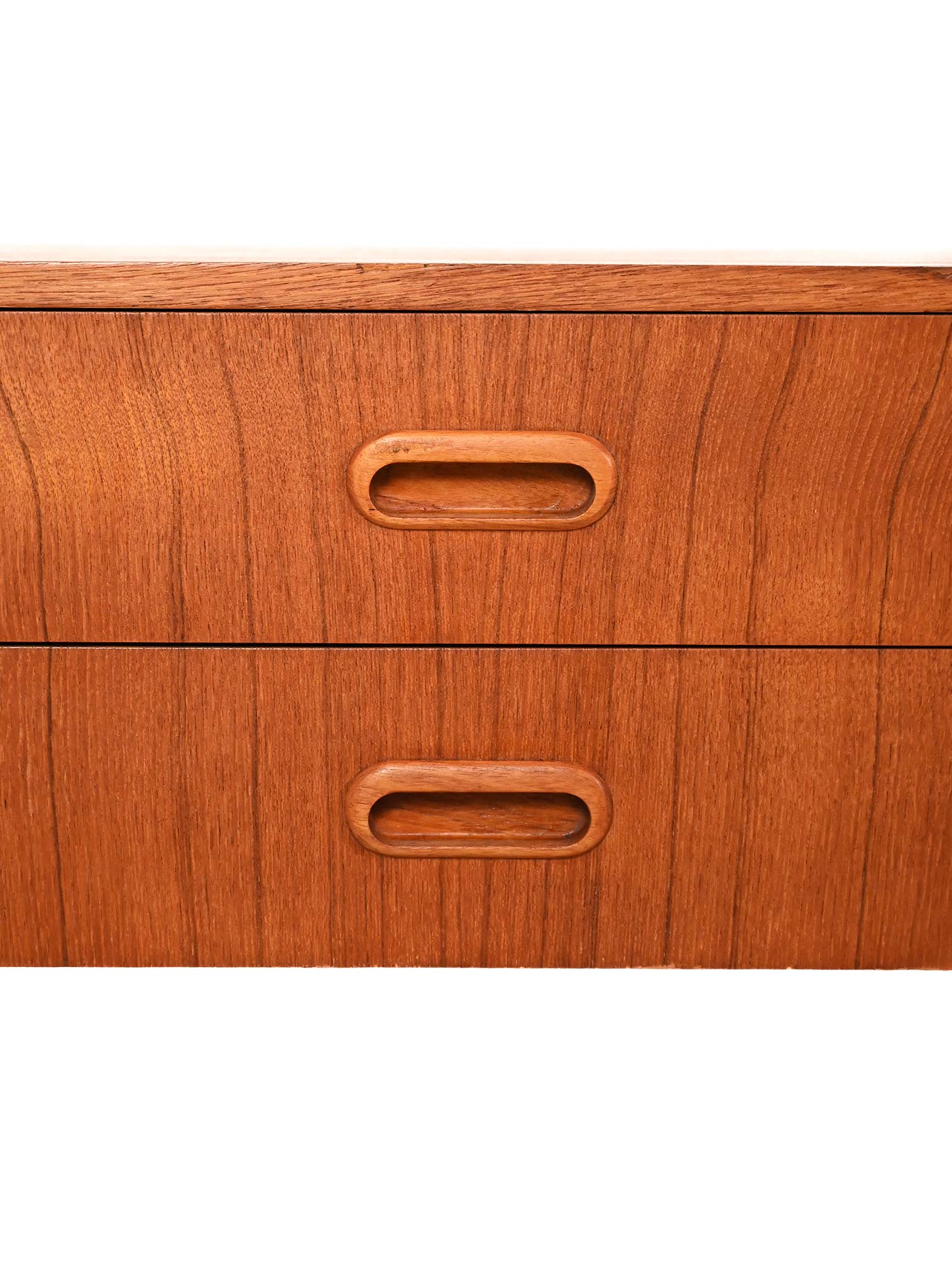 Comodino scandinavo in teak con due cassetti, anni Sessanta 4