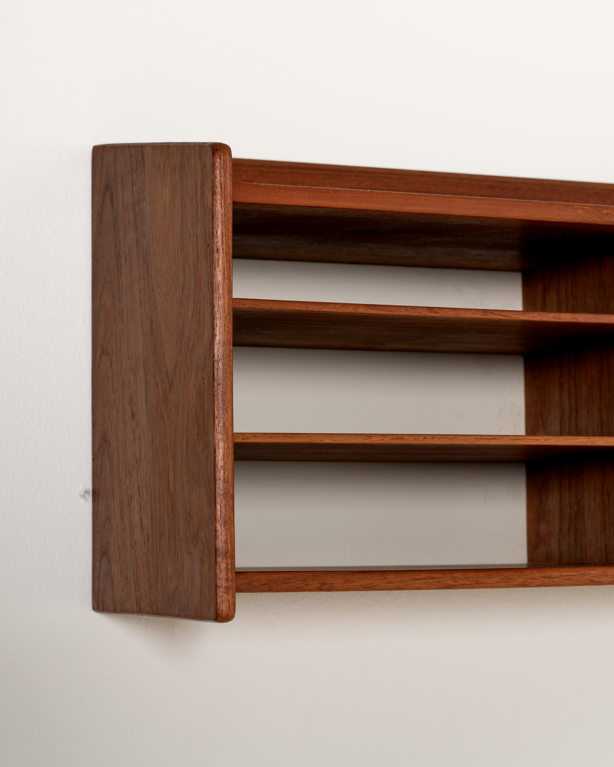 Mensola scandinava in teak, anni ’50/’60