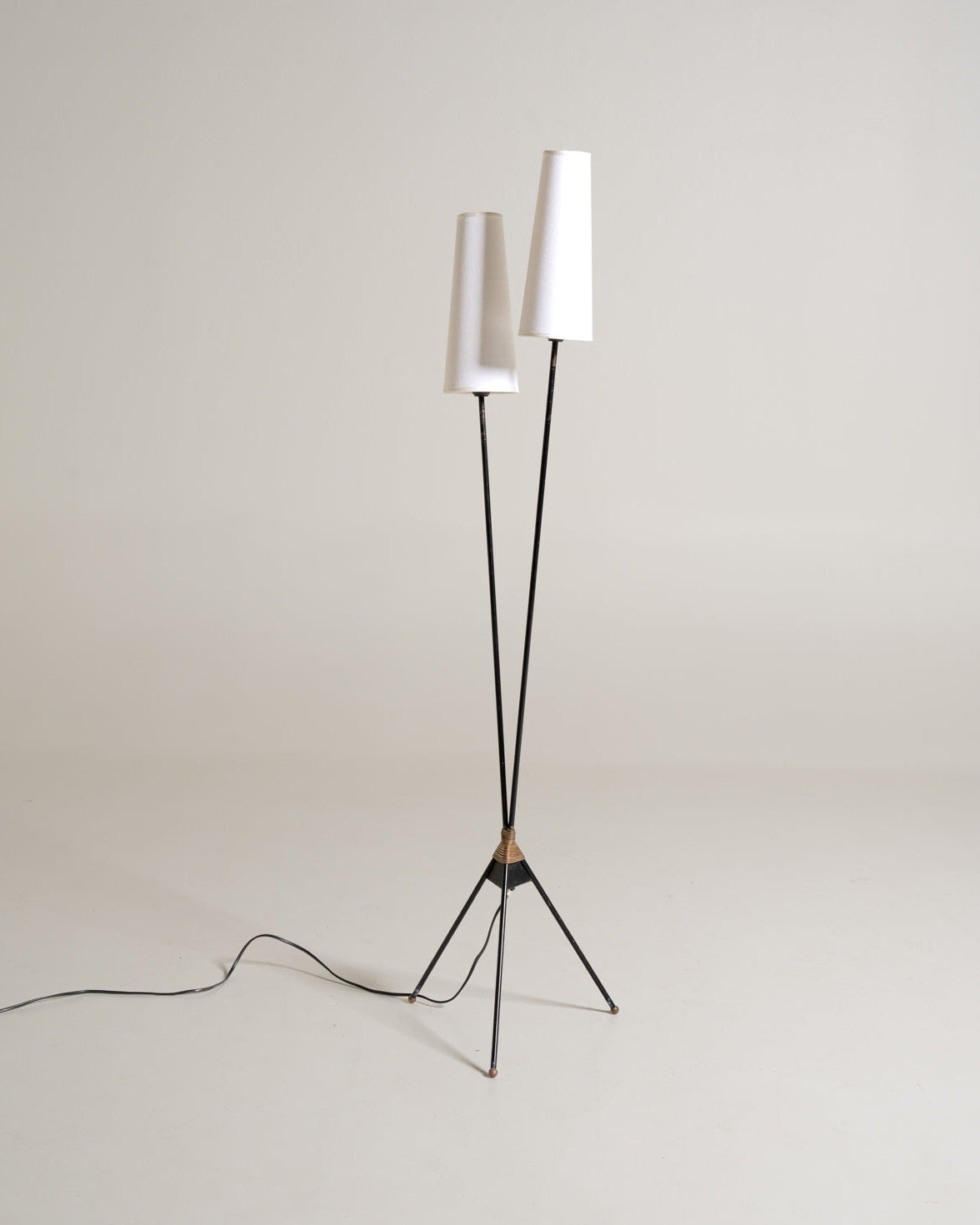 Lampada da terra scandinava con due paralumi, anni ’50
