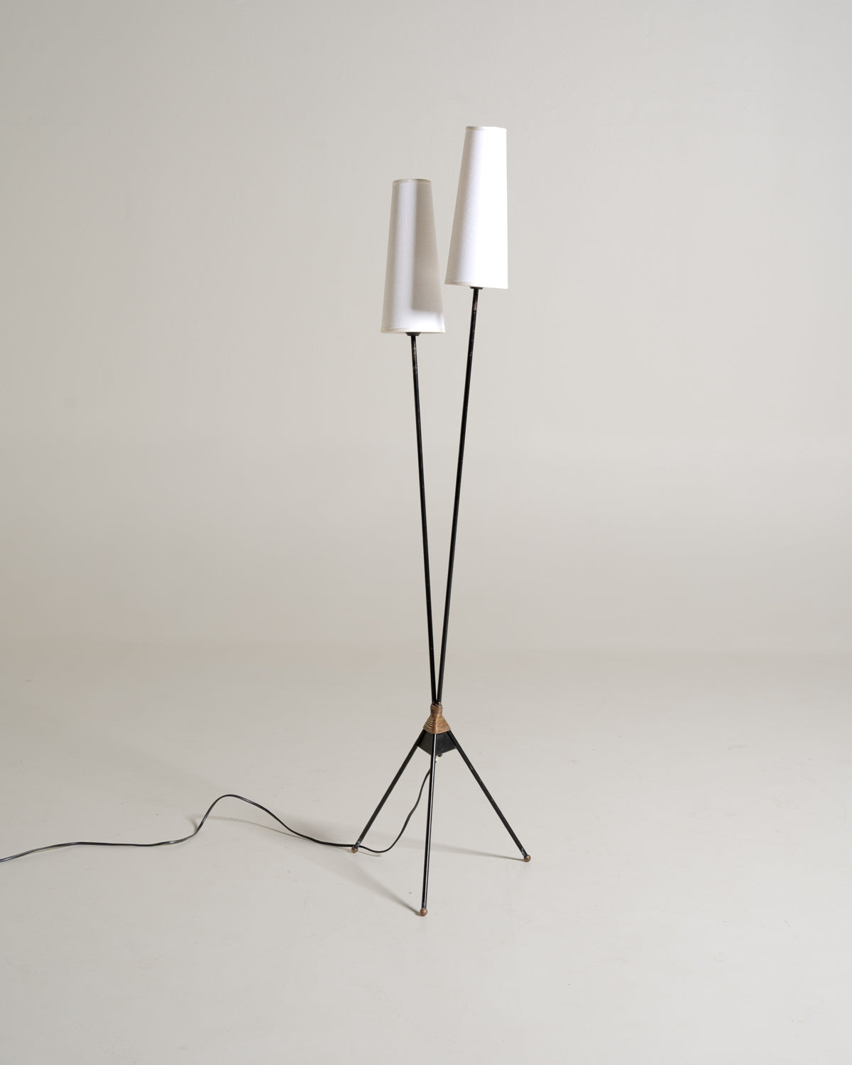 Lampada da terra scandinava con due paralumi, anni ’50