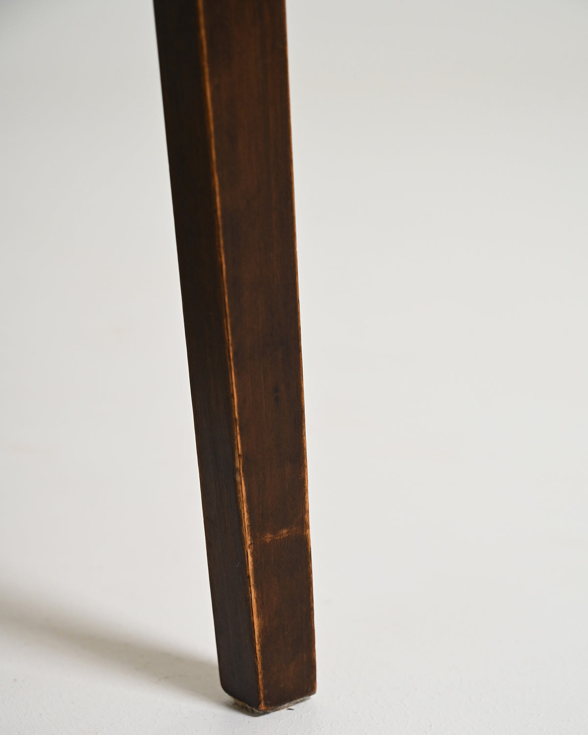 Comodino scandinavo in teak e legno scuro, anni '50