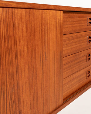 Sideboard modello “Korsör” scandinavo in teak anni ’60