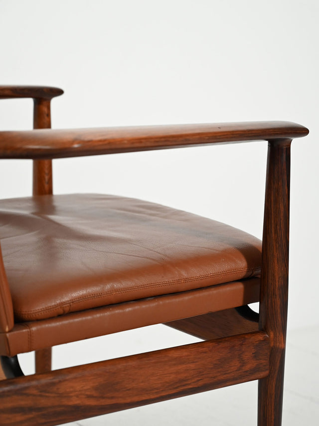 Coppia di poltrone "Ark" di Arne Vodder in pelle