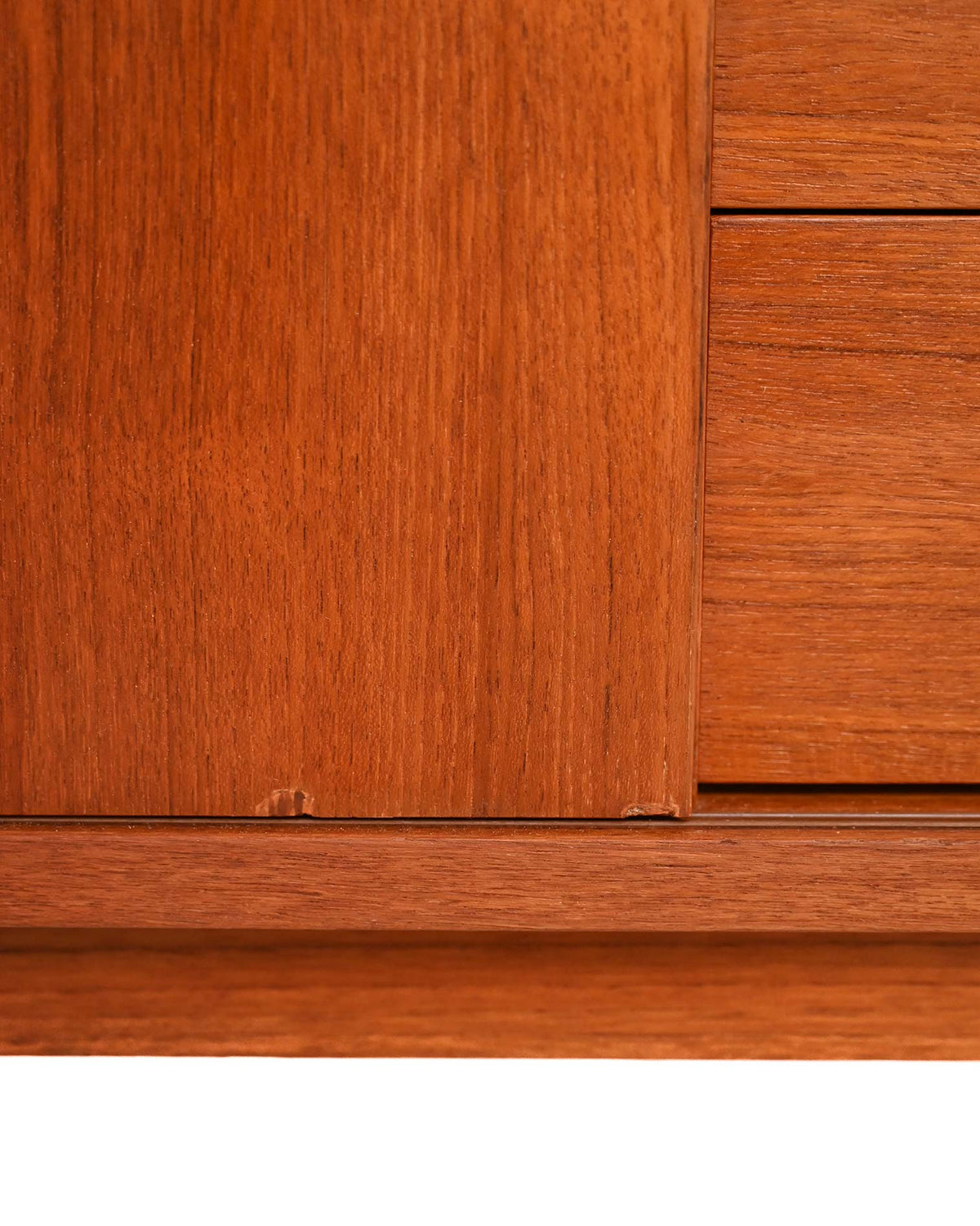 Sideboard modello “Korsör” scandinavo in teak anni ’60