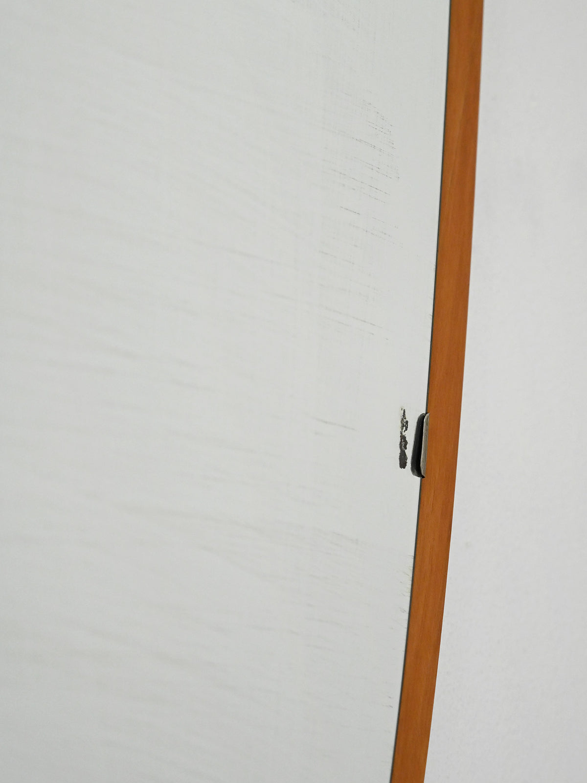 Specchio scandinavo anni ’50-’60 a goccia