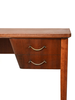 Scrivania scandinava in mogano con maniglie in ottone 5